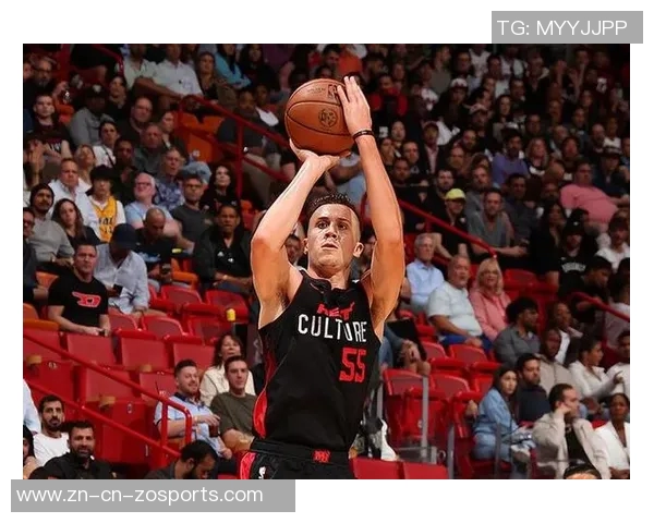 阿德巴约称赞邓罗表现出色防守失误导致对手轻松得分 阿德巴约称赞邓罗表现出色防守失误导致对手轻松得分