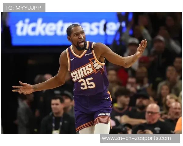 杜兰特12月全勤表现出色场均266分5板54助13帽命中率180正负值高达79 杜兰特12月全勤表现出色场均266分5板54助13帽命中率180正负值高达79